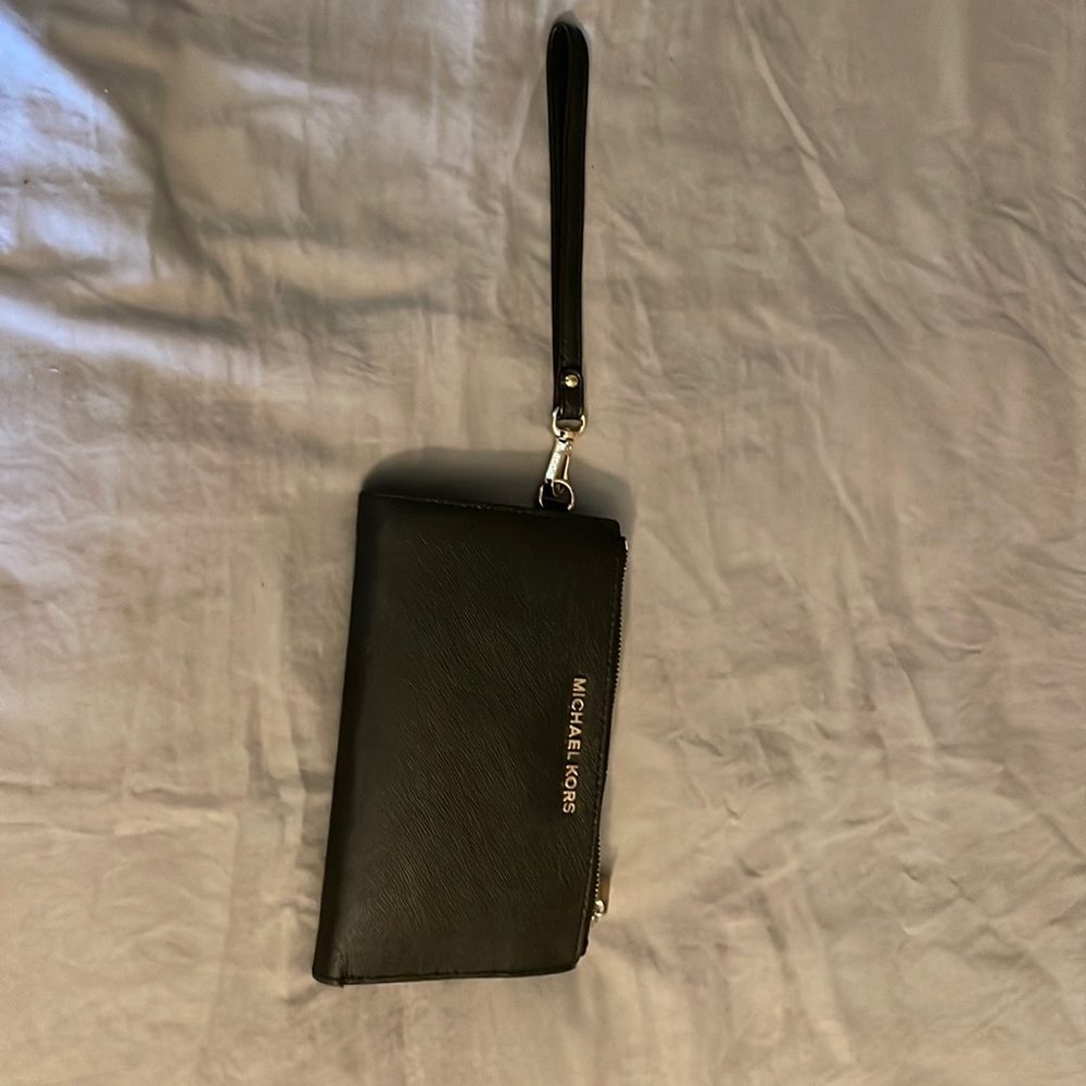 Michael Kors wallet/ wristlet